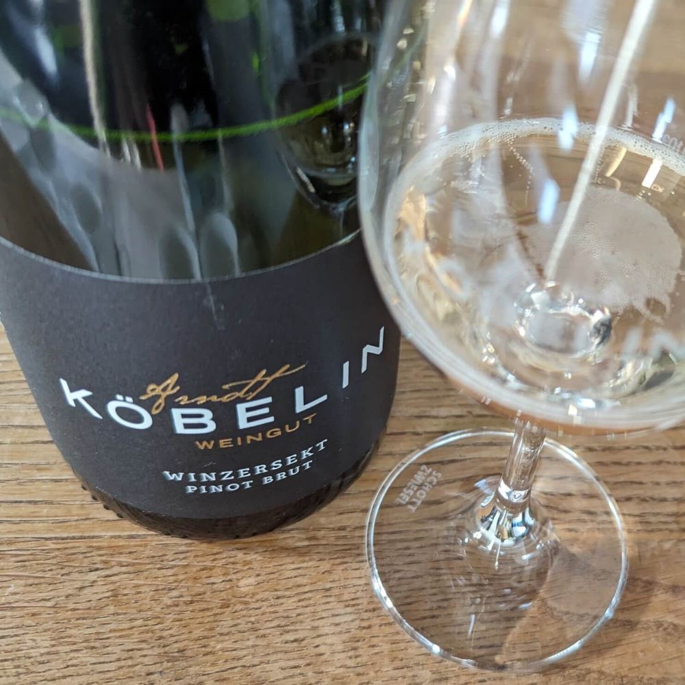 Köbelin Winzersekt Pinot Brut  Köbelin Winzersekt Pinot Brut
